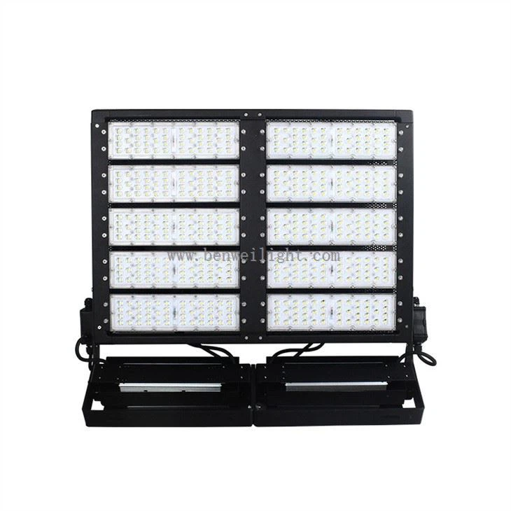 LED tennis court floodlights