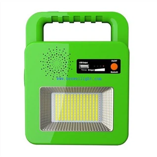 Luz de emergencia en carretera