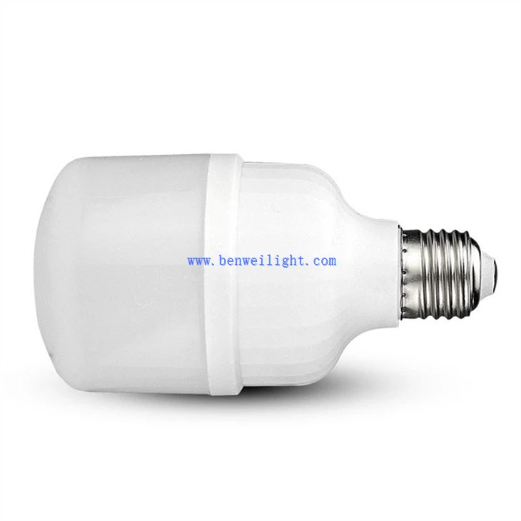 Bombilla LED regulable de 15 W.