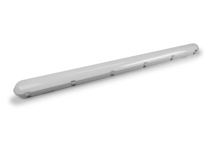 Luz LED lineal triple a prueba
